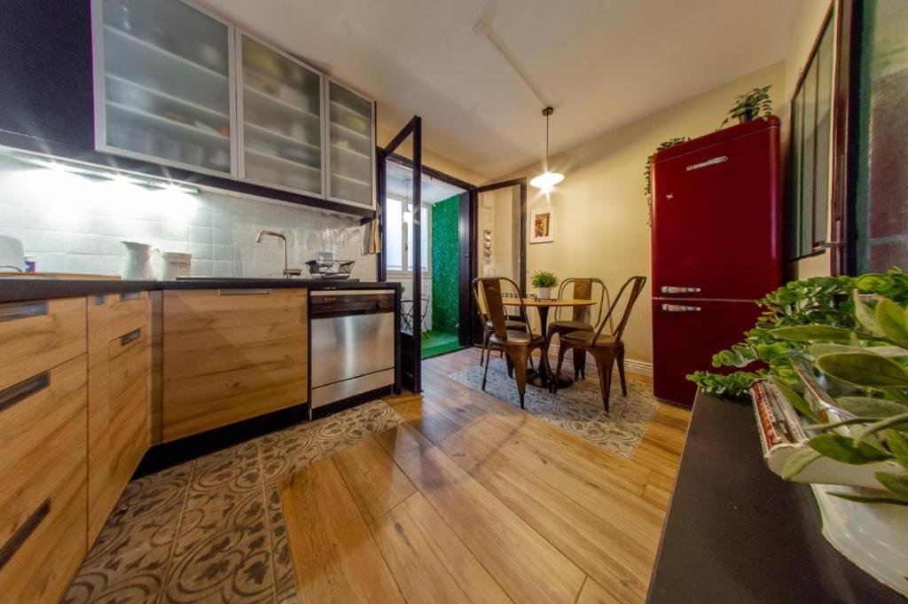 Retromirabeau - Chambre Suite & Appartements De Charme - Localisation Premium Narbonne Bagian luar foto